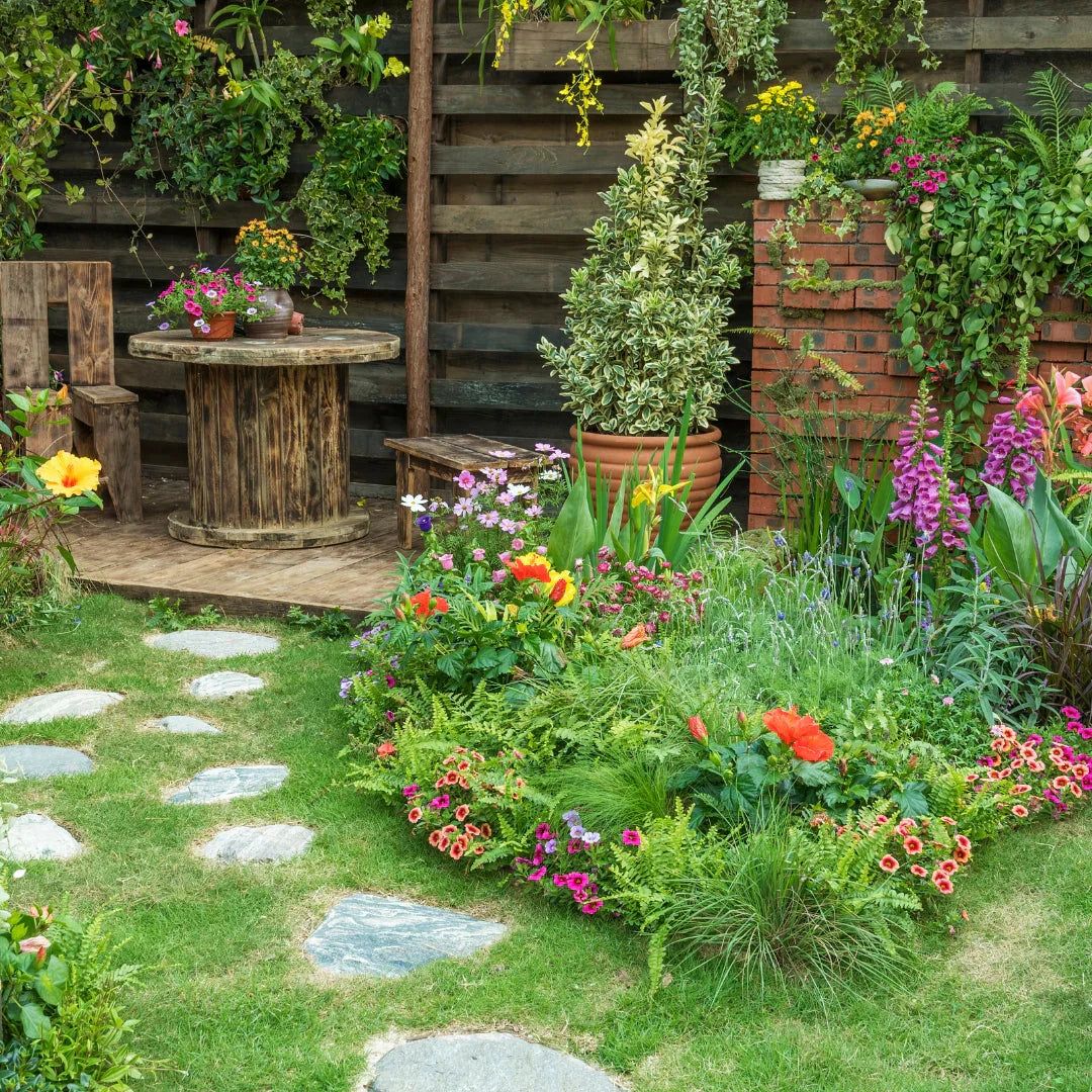 Home & Garden Living